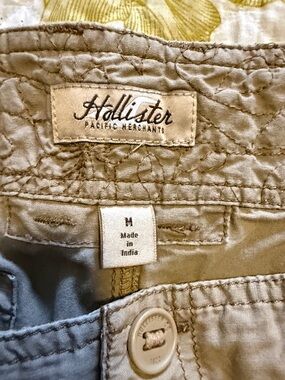 Hollister Light Beige Casual Pants with Button Front